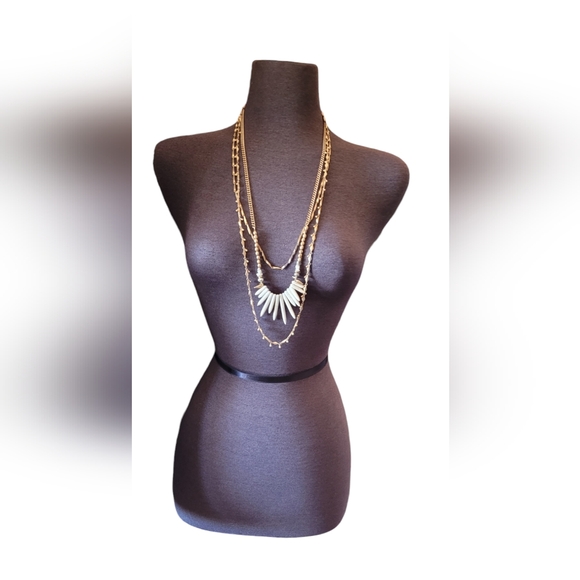 Stella & Dot Zuni Layered Necklace - Picture 4 of 10